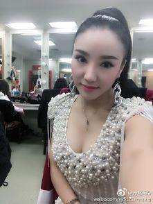 赵本山地址文静生活照,回归田园，享受宁静时光